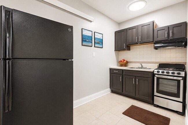 2100 W Tioga St Unit 304 202 310