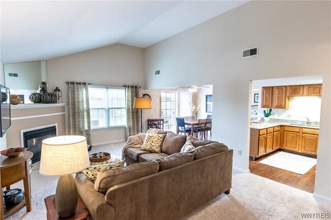 Photo - 25 Spring Meadow Dr