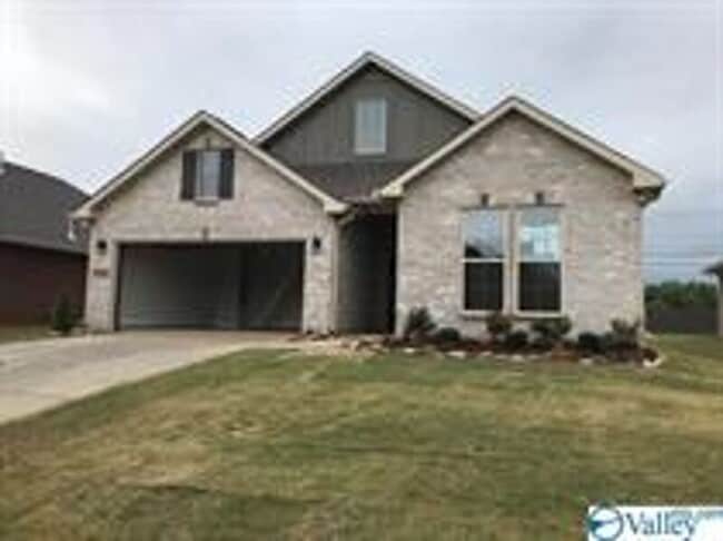 Building Photo - 226 Pumprock Dr