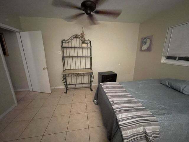 Photo - 198 SW 15th St