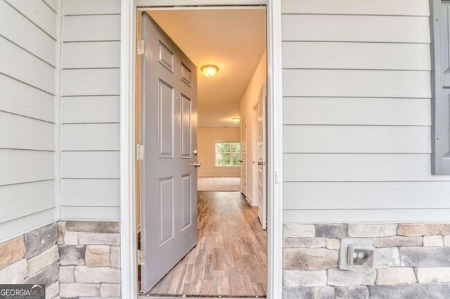 Photo - 8 Majestic Oaks Way NE