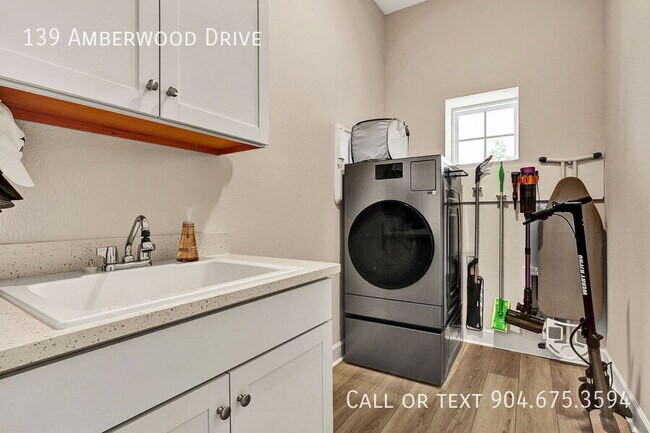 Photo - 139 Amberwood Dr