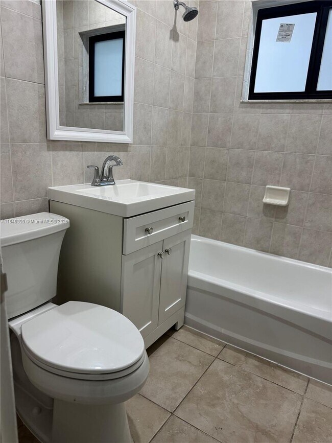 Photo - 3 bedroom in Hialeah FL 33010