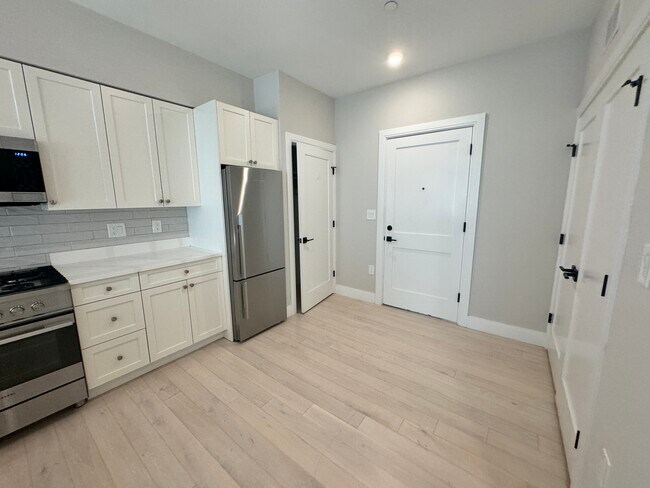 203 Green St Unit 2