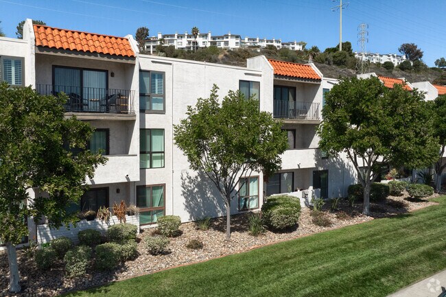 6780 Friars Rd - The Franciscan