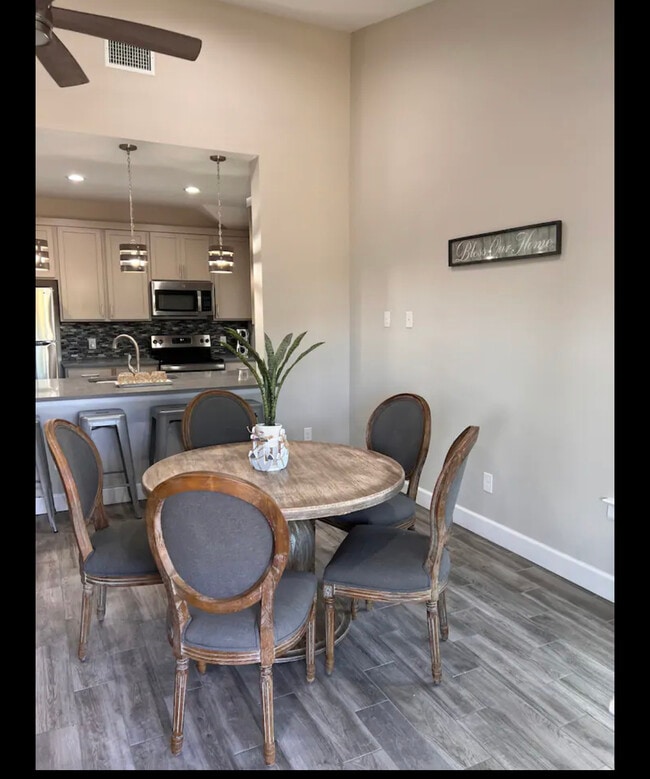 Photo - 1178 Lakeshore Dr
