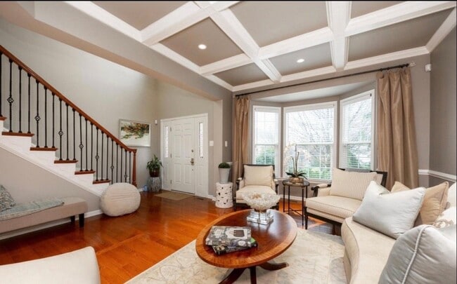 Photo - 313 Quail Dr N