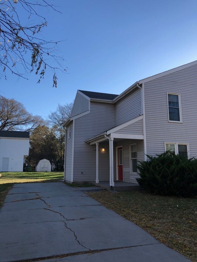 Photo - 3 Bedroom 2 bath TownHome