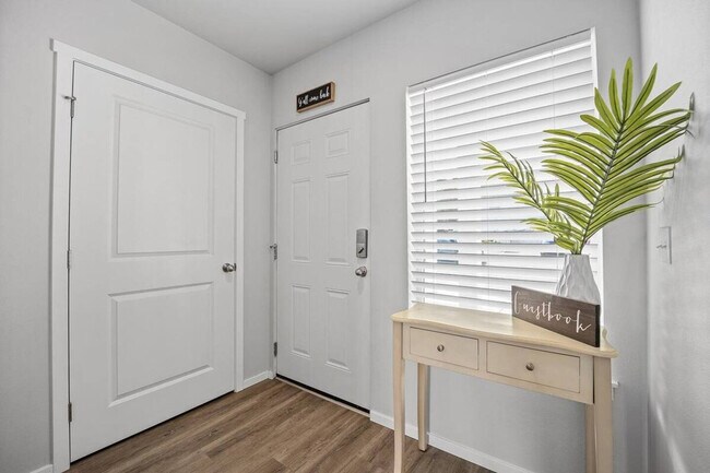 Photo - 624 E 32nd St Unidad ID1297492P