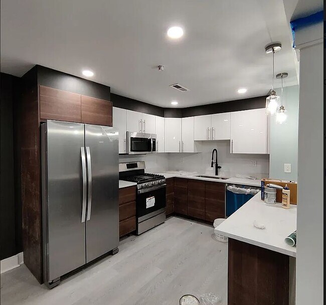 Photo - 756 Washington St