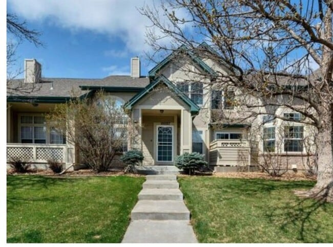 Gorgeous Upgraded Townhome in Sought-After... - Gorgeous Upgraded Townhome in Sought-After...
