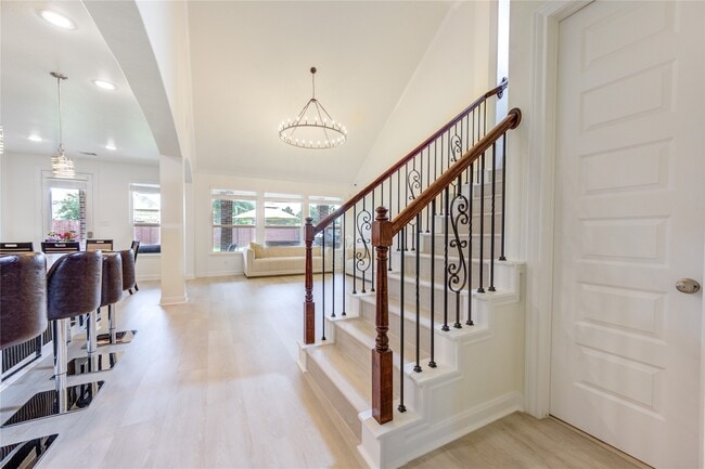 Building Photo - 27310 Onslow Run Dr