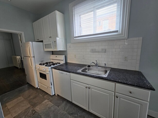 Photo - 1016 Park Ave Unit B