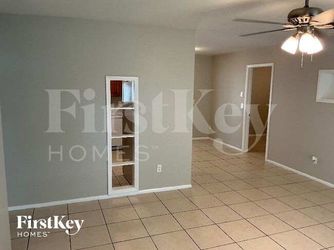 Photo - 1633 Hayworth Rd