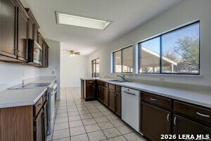 Photo - 8026 Manderly Pl