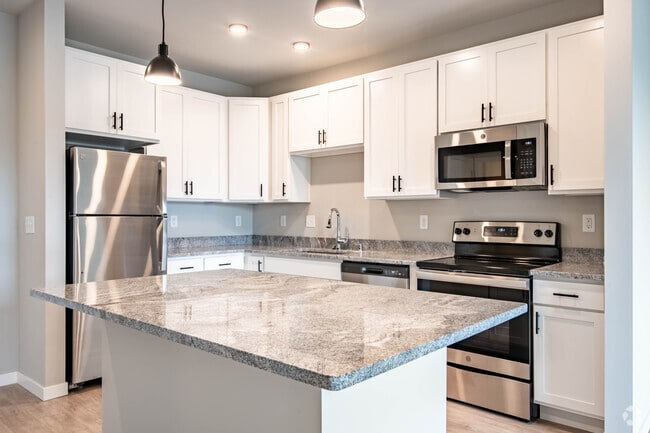 1BR, 1BA - 857SF - The Hamptons at Hilldale