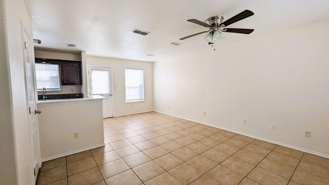 Photo - 813 W Arroyo Park Ln Unidad B