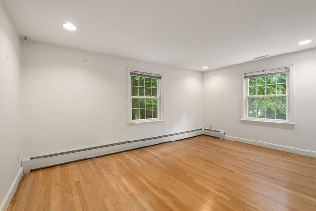 Photo - 10 Radcliffe Rd