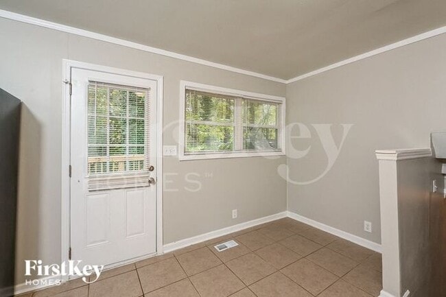 Photo - 1475 Greenwillow Dr