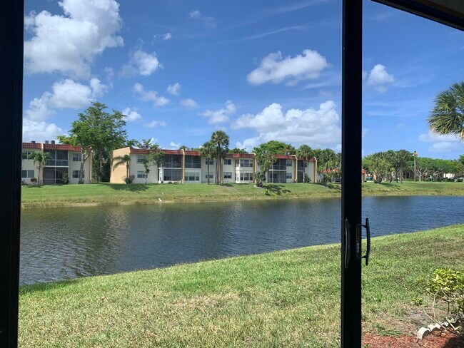 Photo - 123 Lake Gloria Dr