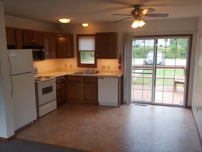 Photo - 110 N Union St Unidad 1