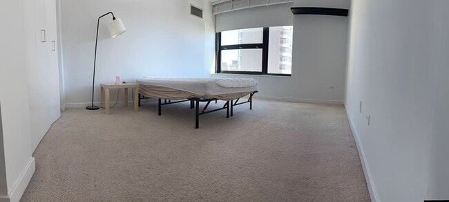Building Photo - 1160 S Michigan Ave Unit 1103
