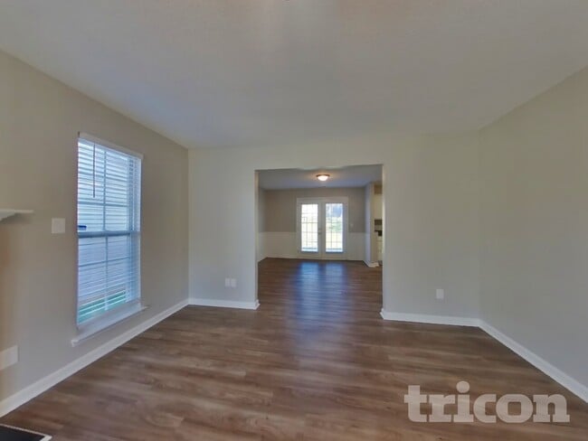 Photo - 3912 Farlow Rd