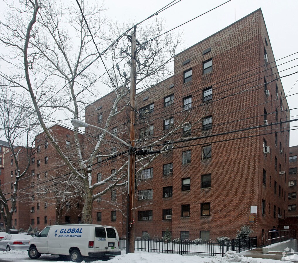 621-631 N Terrace Ave - 621-631 N Terrace Ave Apartments