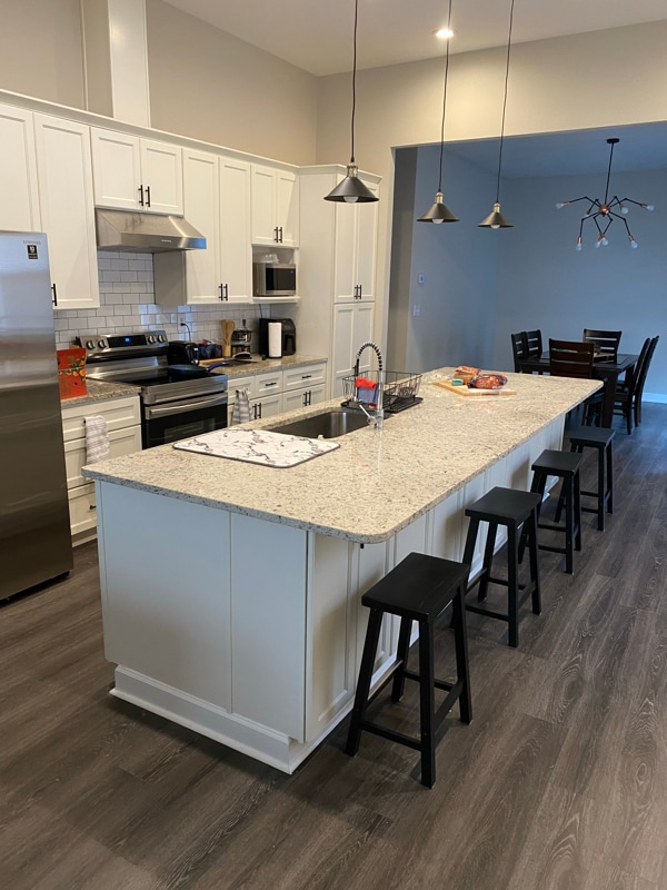 Photo - 1629 Beecher St SW