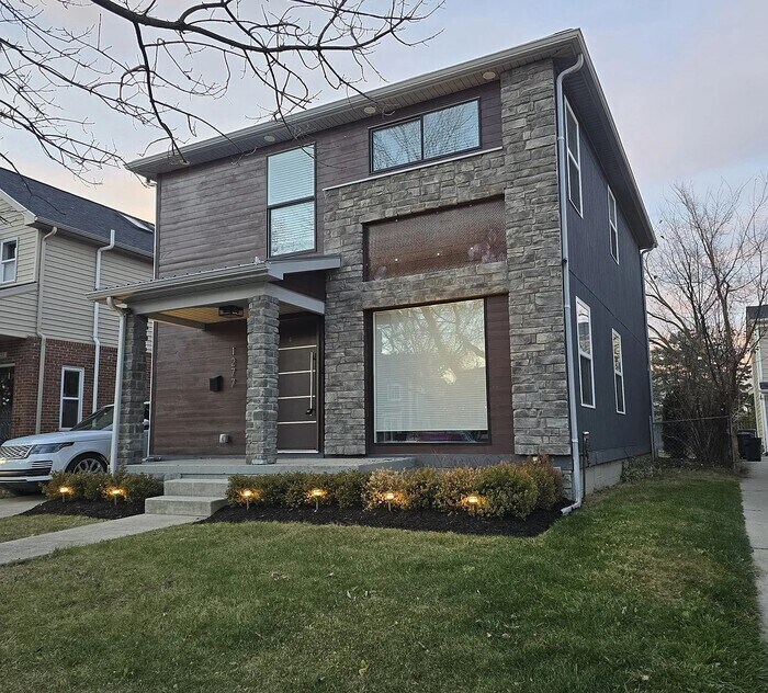 Photo - 1277 E Lincoln St