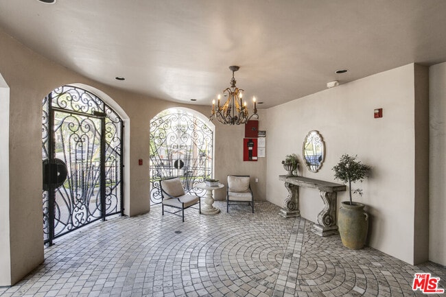 Photo - 850 Croft Ave Unit 203