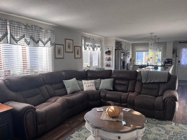 Photo - 60 Wellington Village Dr