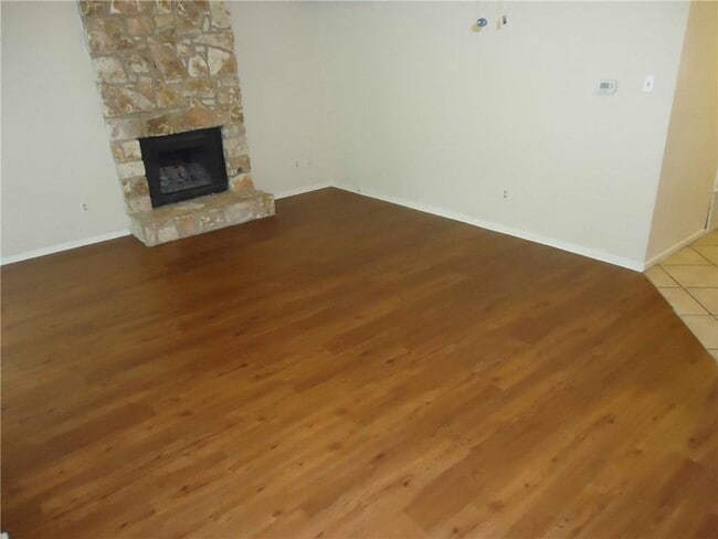 Photo - 2213 Singletree Ave