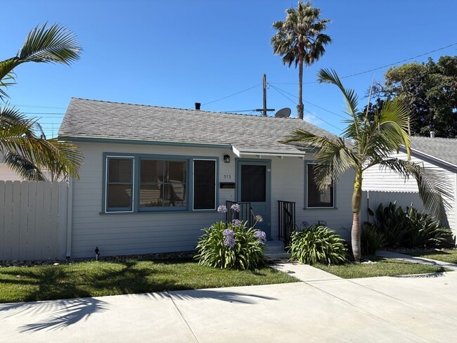 Building Photo - 1+1 Cozy Cottage above Ventura College wit... Unit 313 Walnut Dr Rental