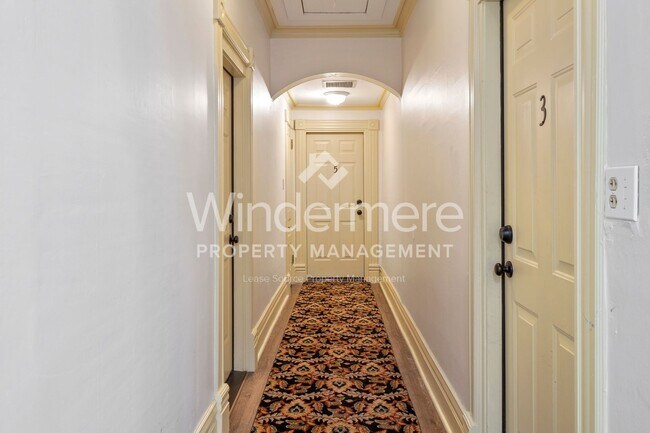 Photo - 628 S Maple St Unidad 5