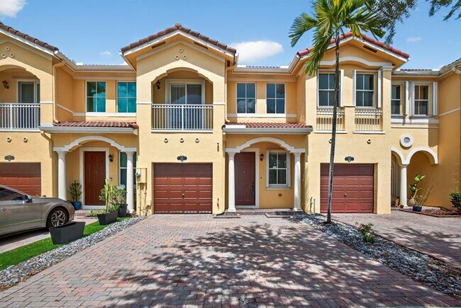 Photo - 981 SW 149th Ct