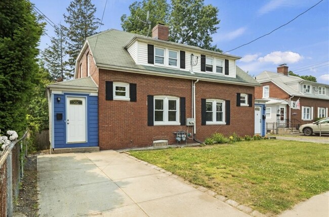 Photo - 166 Roger Williams Ave Townhome