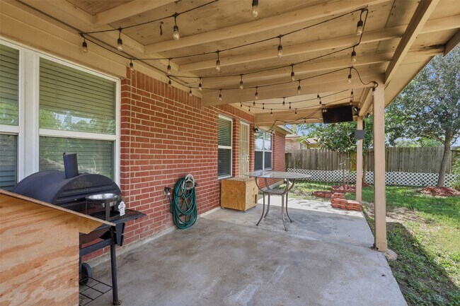 6810 Jasmine Arbor Ln