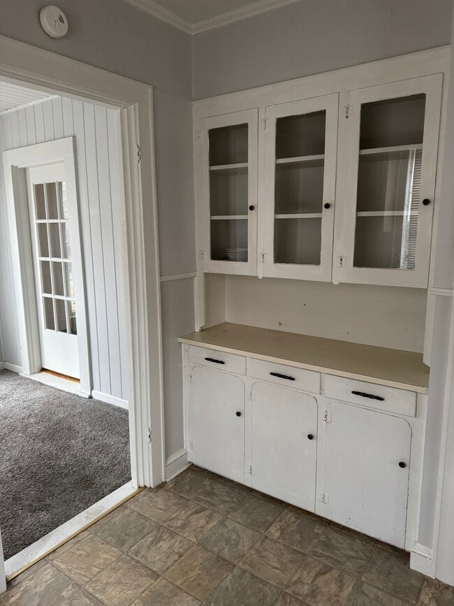 Photo - 113 E Merrick St