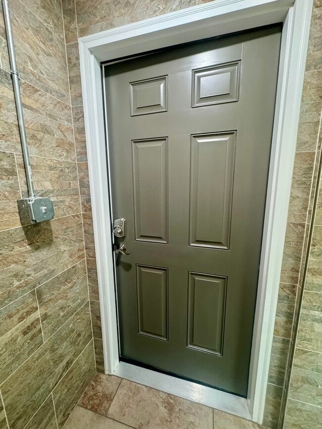 Photo - 2113 W Madison Ave Unit C