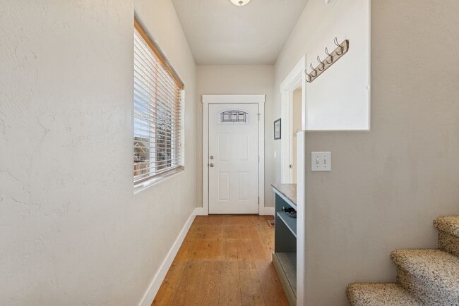 Photo - Cute Whitefish Home close to the Footbridge