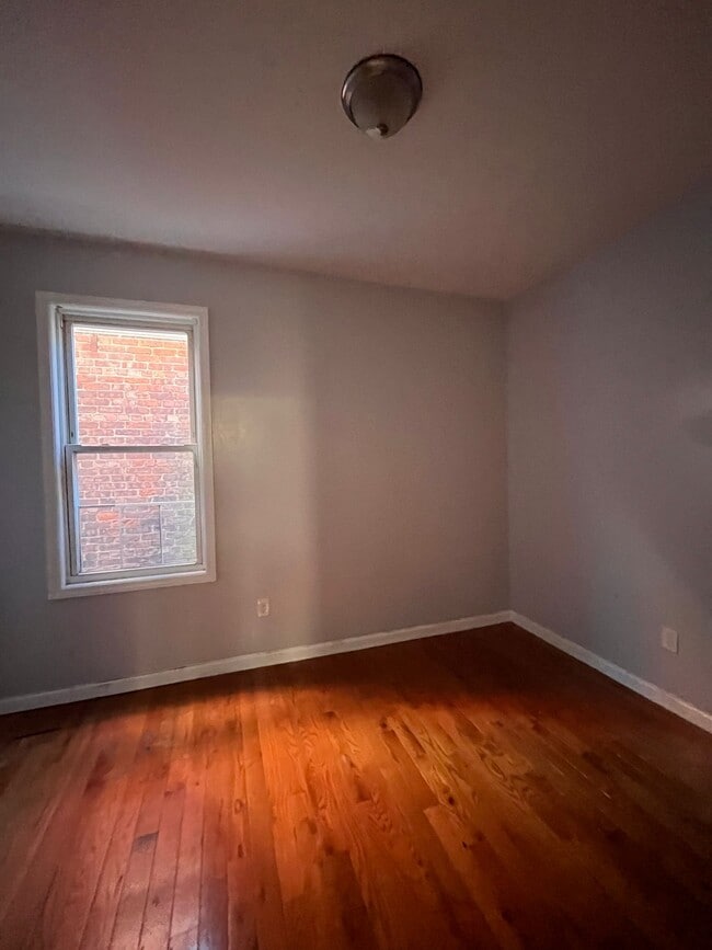 Photo - 143 Pearsall Ave Unit 2