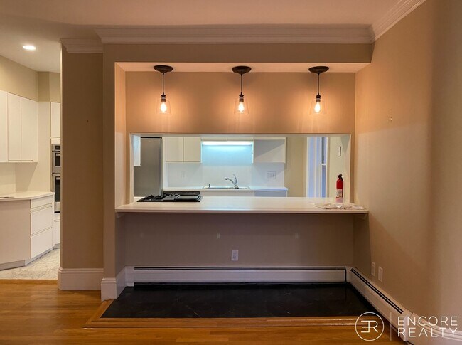 Photo - 33 Longwood Ave Unit 3