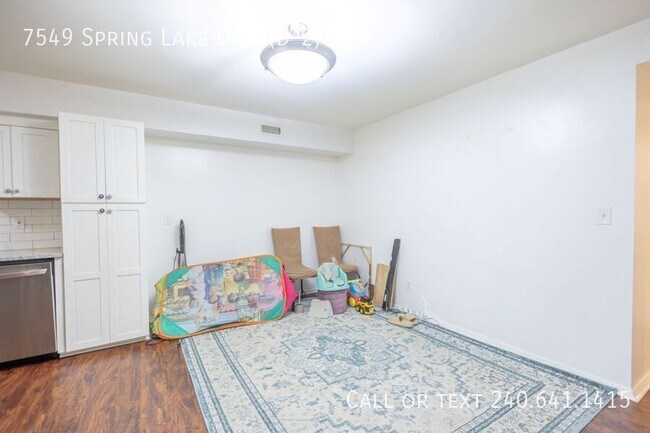 Photo - 7549 Spring Lake Dr