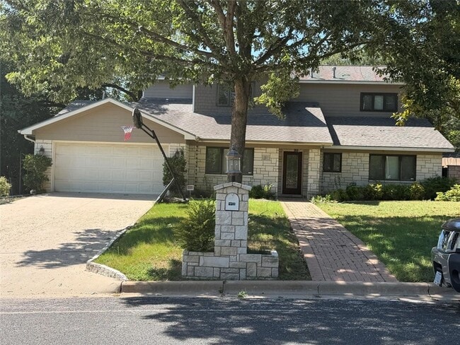 Building Photo - 12011 Dove Haven Dr
