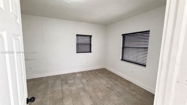 301 NW 37th St Unit A