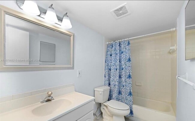 Building Photo - 900 NE 26th St Unit 9 Rental