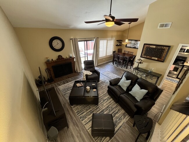 Photo - 1515 Apache Dr