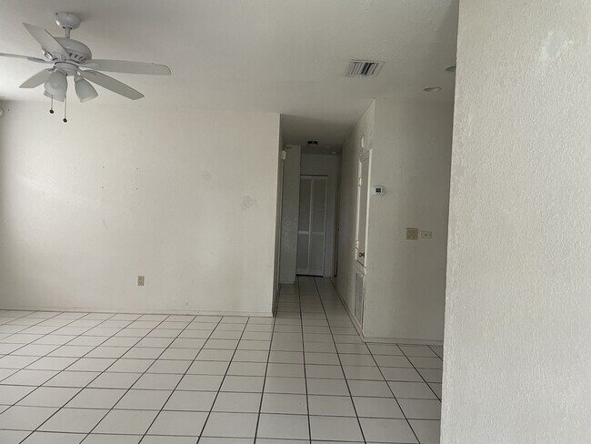 Photo - 20013 Isobar Ave