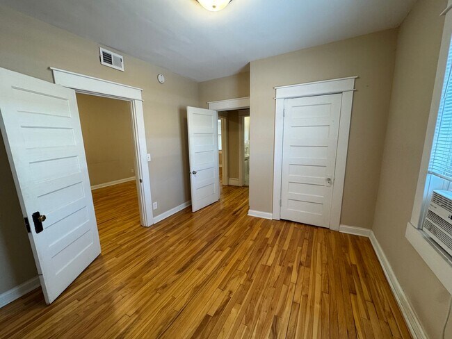 Photo - 1912 University Ave W Unidad 1914  3